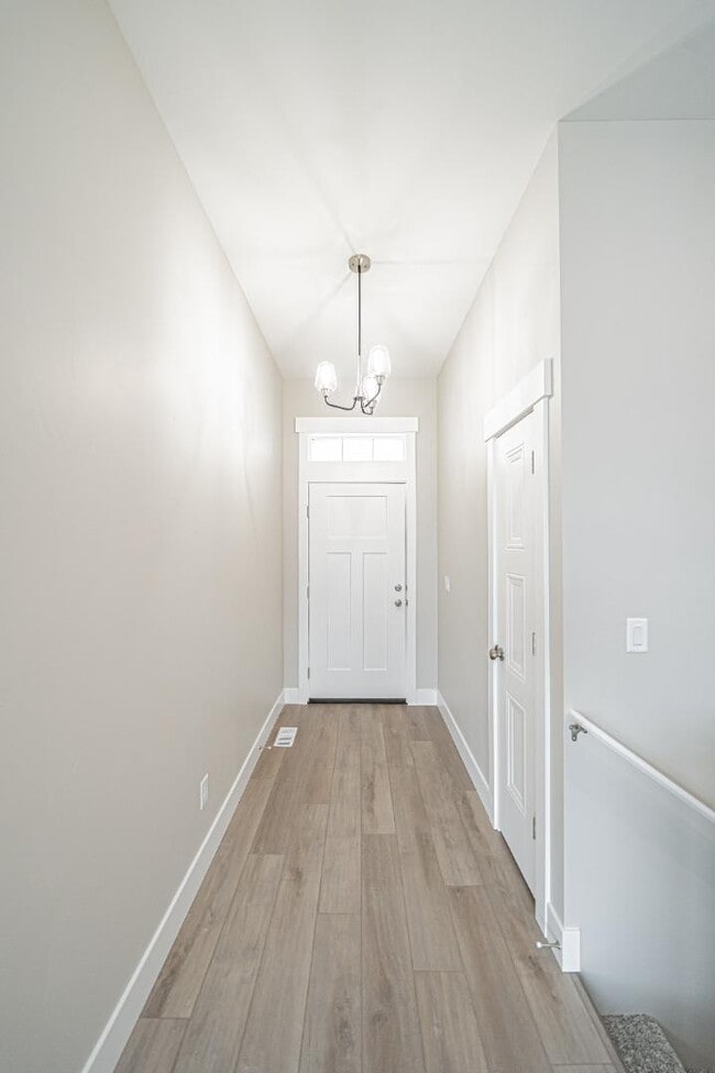 Building Photo - 3190 Roundup Ln