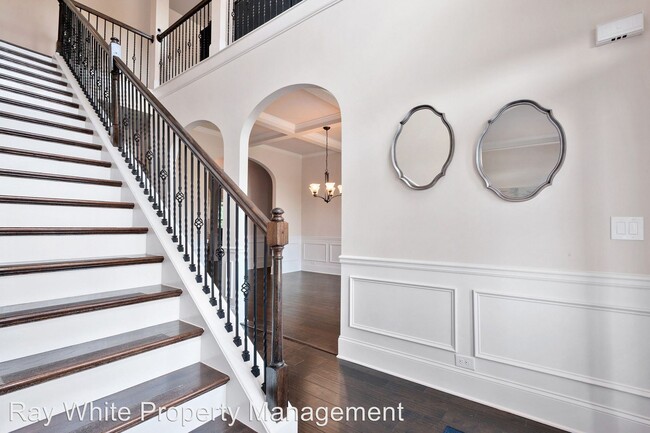 Building Photo - 5 br, 4 bath House - 3354 Ridge Manor Way