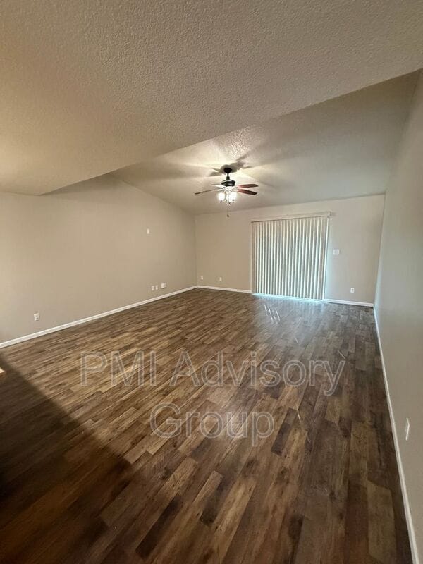 Building Photo - 2713 SE Taurus Ct