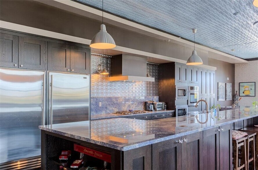 Kitchen - 612 Hull St