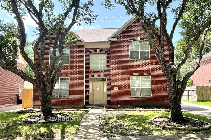 Primary Photo - 2119 Autumn Cove Dr