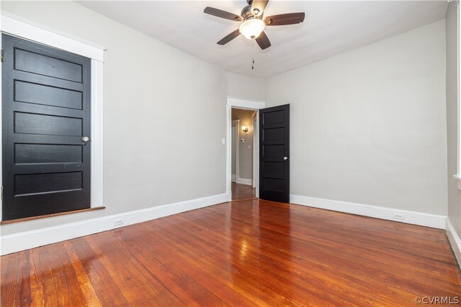 Building Photo - 2726 Hanes Ave