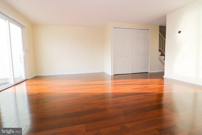 Building Photo - 5933 Grisby House Ct