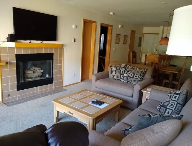 Building Photo - Monthly Rental- Cinnamon Ridge 123