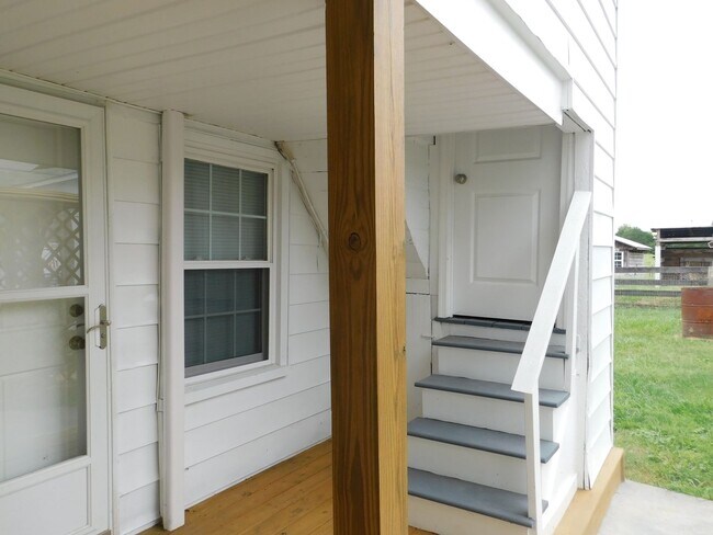 Building Photo - Location! Location! Location!