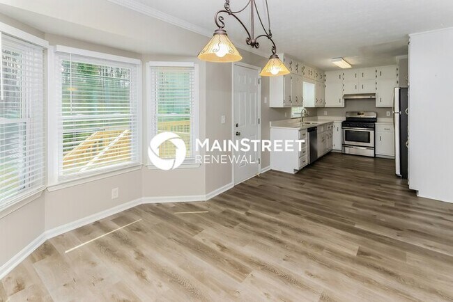 Building Photo - 3 Bedroom Pet-Friendly Home in CONYERS, GA...