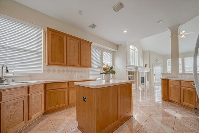 Building Photo - 14314 Jaubert Ct