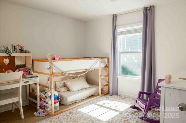 Building Photo - 2880 Sherrills Strm Dr