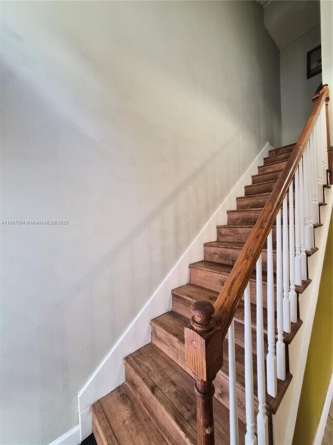 Building Photo - 10904 SW 72nd St