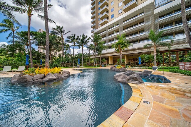 Building Photo - Watermark Waikiki Unit 901 w/ Panoramic Oc...