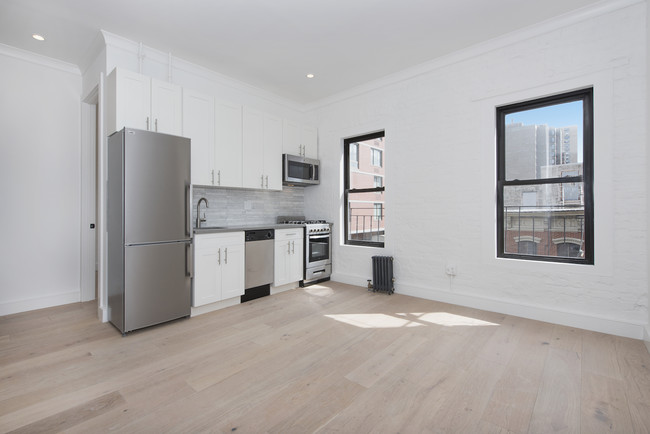 Floorplan - 245 E 30th St