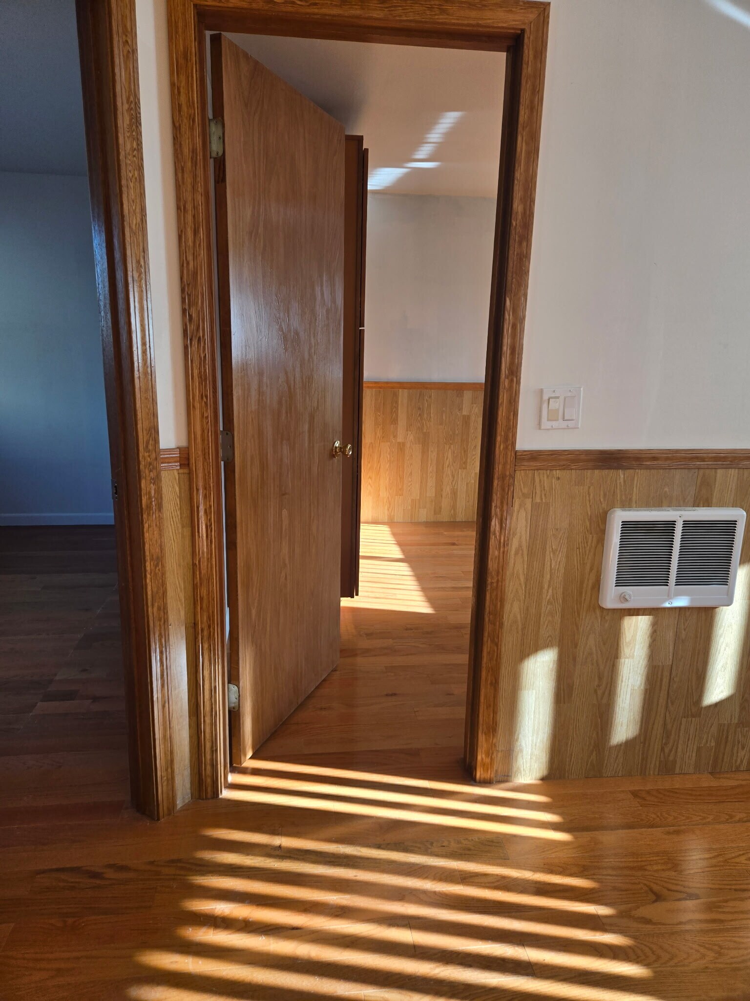 Building Photo - 6740 28th Ave S