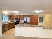 Building Photo - Manoa - Upgraded 3 Bedroom, 3 Bath Single Family Home with Enclosed Garage