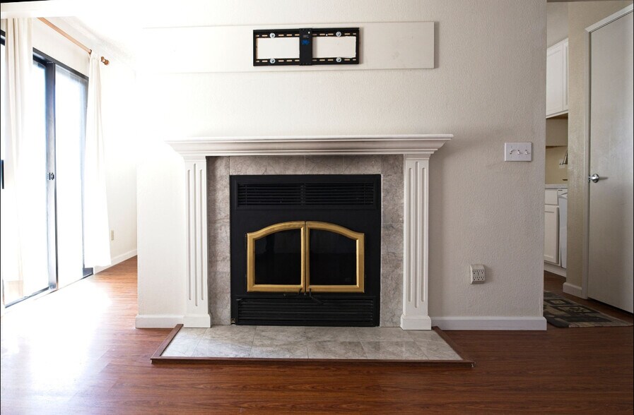 Building Photo - 173 Park Place Dr