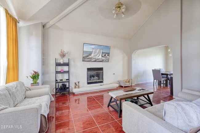 Building Photo - 7449 Plaza Taurina Dr