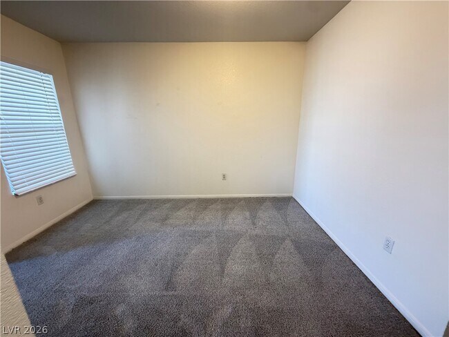 Building Photo - 6955 N Durango Dr