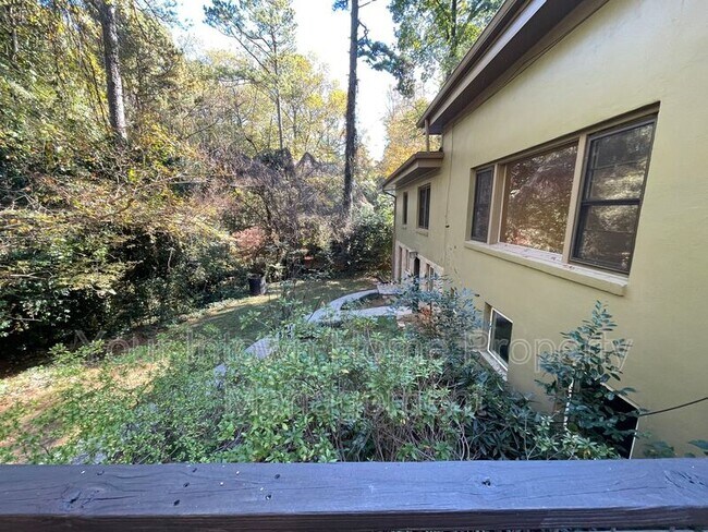 Building Photo - 1876 Mason Mill Rd