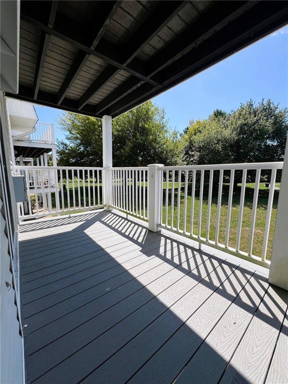 Building Photo - 354 S Pier Rd