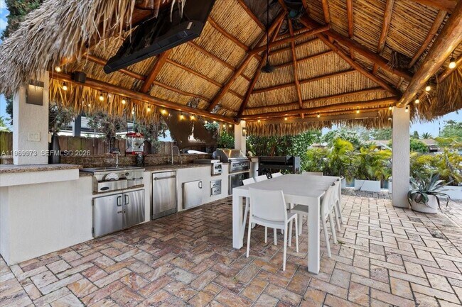 Building Photo - 12930 Oleander Rd