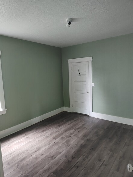 Building Photo - 303 K St