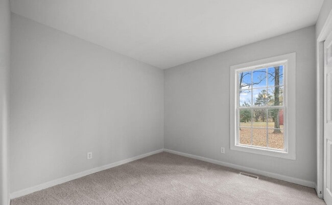 Building Photo - 309 Cody St