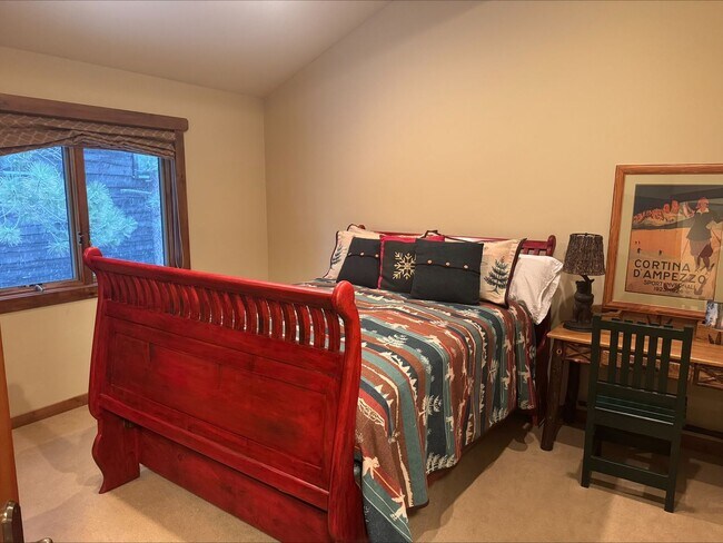Building Photo - Private & Fully Furnished 1-Bedroom ADU wi...