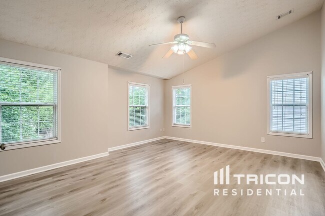 Building Photo - 1593 Great Shoals Cir SE