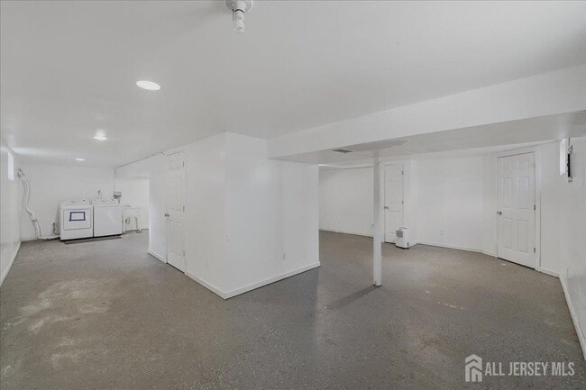 Building Photo - 126 Orange St