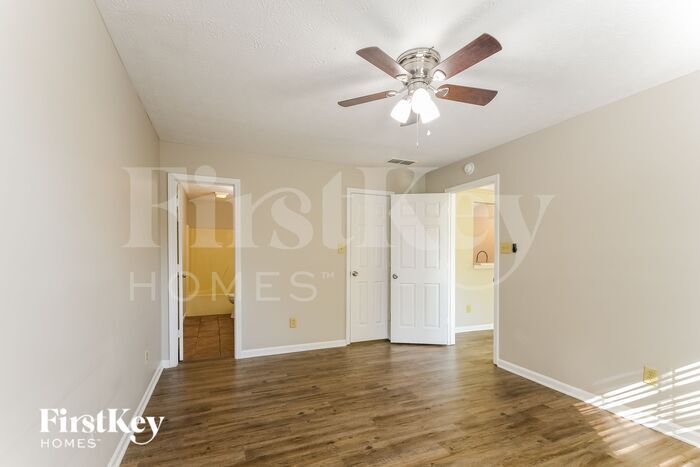 Building Photo - 20839 Summit Rd