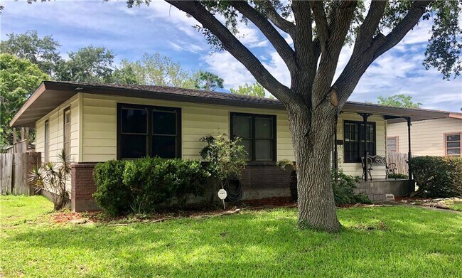 Building Photo - 4117 Cott St