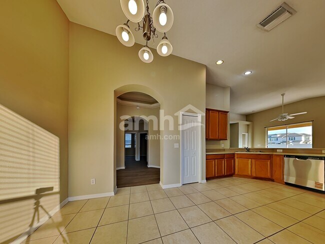 Building Photo - 8807 Sandy Plains Dr