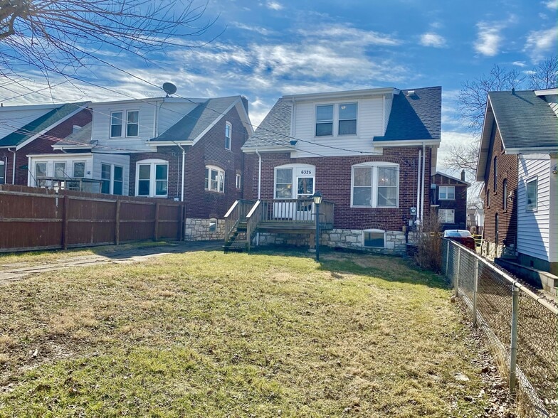 Building Photo - 6325 Arsenal St