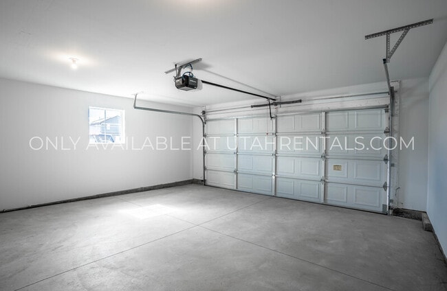 Building Photo - 1783 N 1280 E