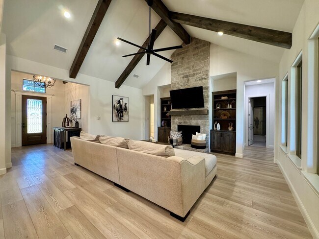 Building Photo - Reata Ranch Home - Peaster ISD