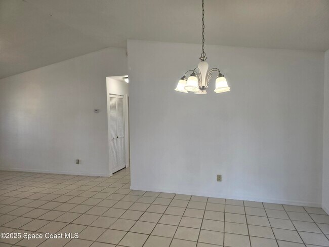Building Photo - 1666 Uniontown St SE