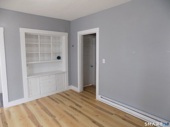 Building Photo - 182 West St