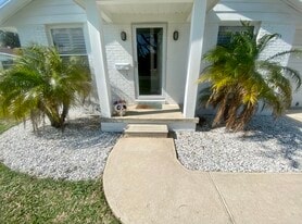 Building Photo - 314 Ribault St