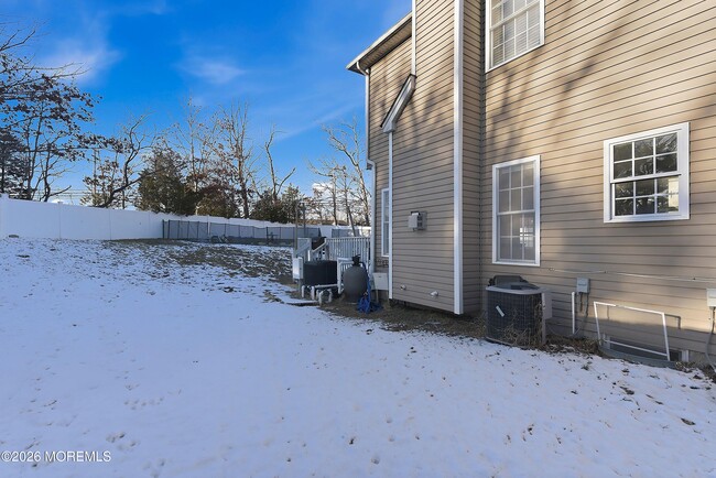 Building Photo - 69 Fortune Ct