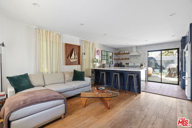 Building Photo - 11809 Marshall St