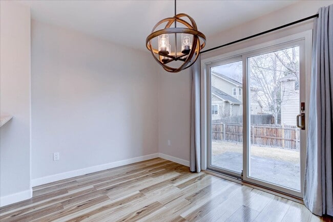 Building Photo - Stunning 5Bed/4Bath Home in the Heart of Erie