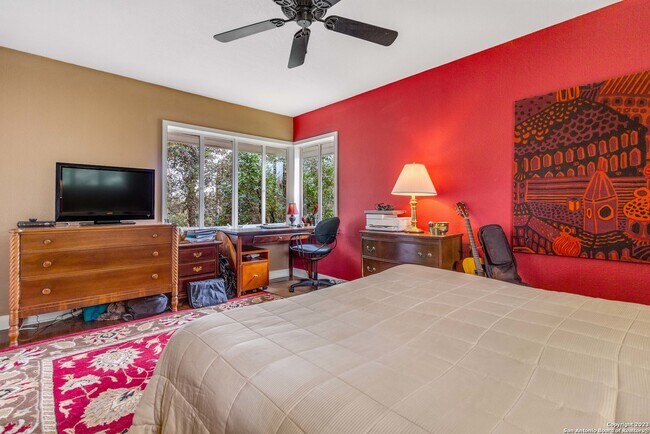 Building Photo - 724 Eventide Dr