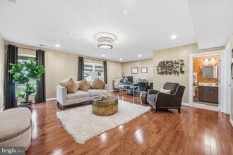 Building Photo - 50 Sharpstead Ln