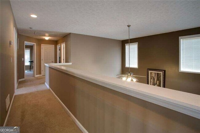 Building Photo - 636 Sleeping Meadow Ln