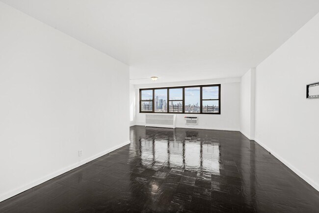 Building Photo - 500 Central Ave