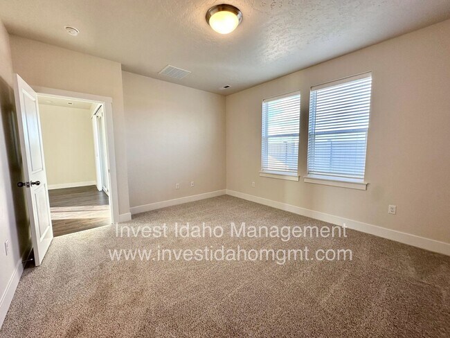 Building Photo - Beautiful Newer Home in Meridian Built in 2024