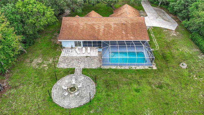 Building Photo - 884 W Massachusetts St