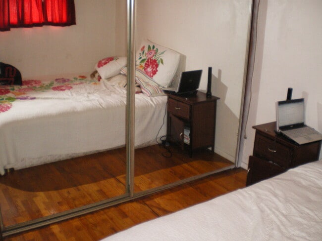 bedroom - 25223 Western Ave