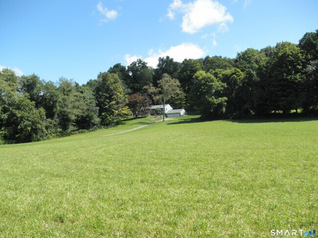Building Photo - 211 Kent Hollow Rd