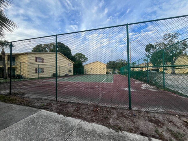 Building Photo - 7609 Dolonita Dr