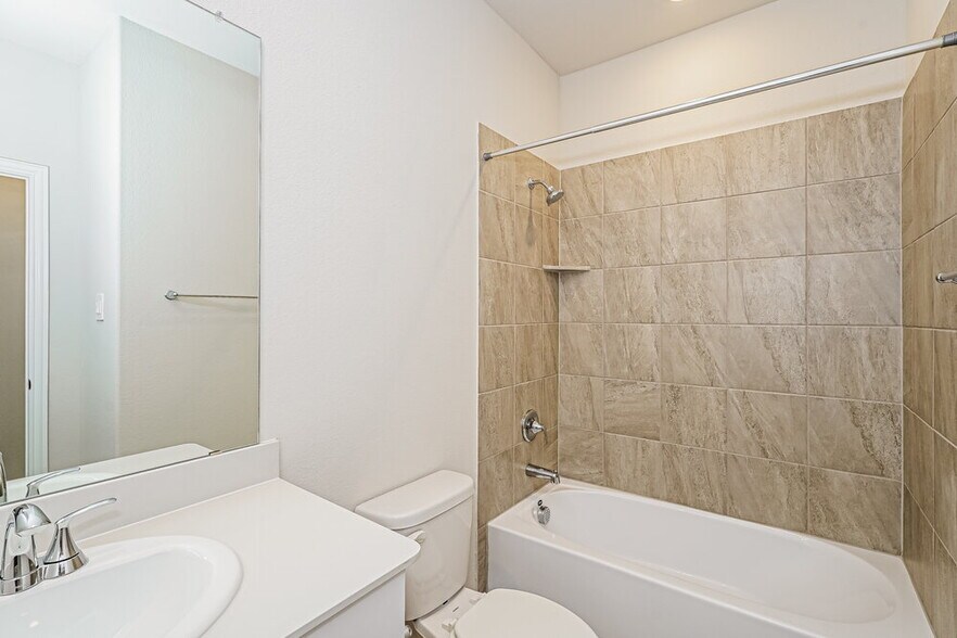 Building Photo - 1235 Paintbrush Dr